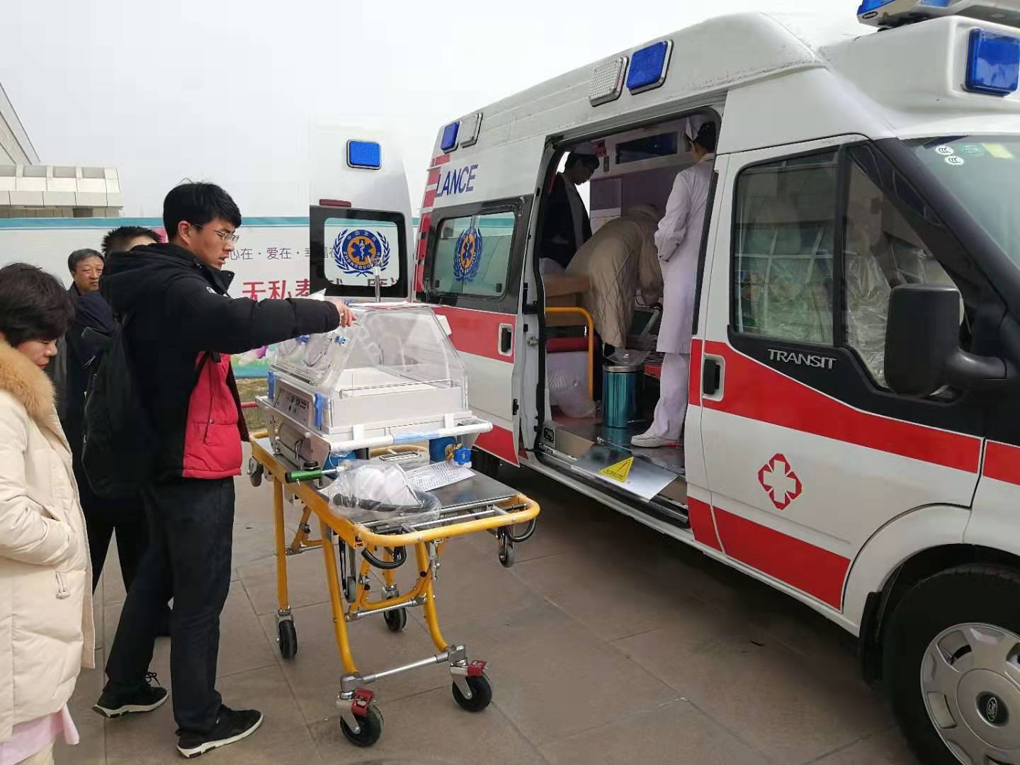 卓尼县救护车转院